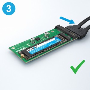 Schritt 3: SATA-Daten- und Stromkabel anschließen