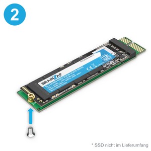 Schritt 2: SSD flach andrücken und von unten mit der Schraube verschrauben